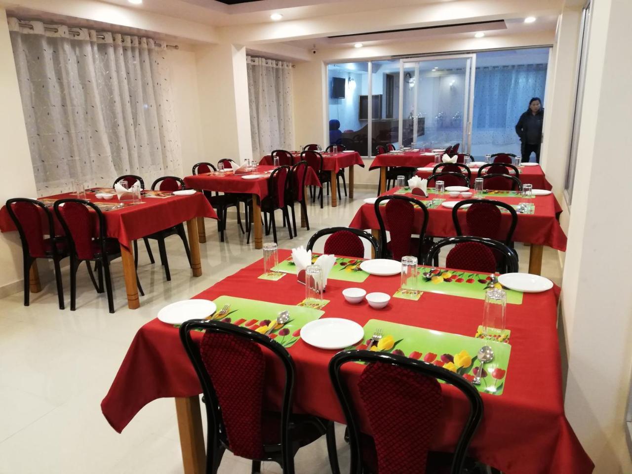 Hotel Juniper Dardzsiling Kültér fotó