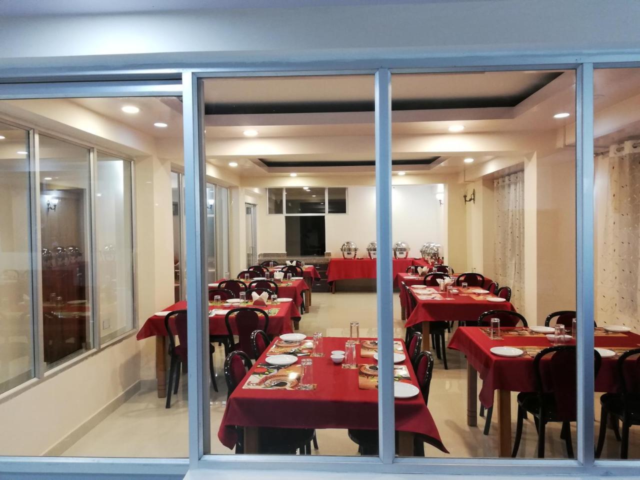 Hotel Juniper Dardzsiling Kültér fotó